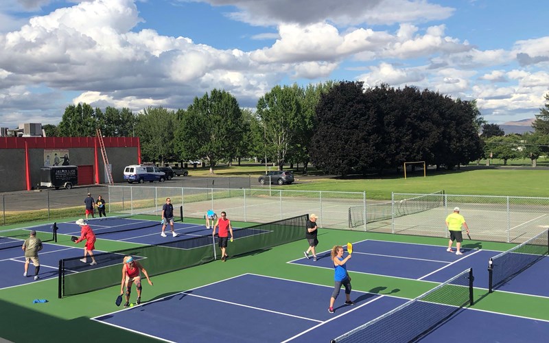 Yakima Athletic Club Pickleball Courts